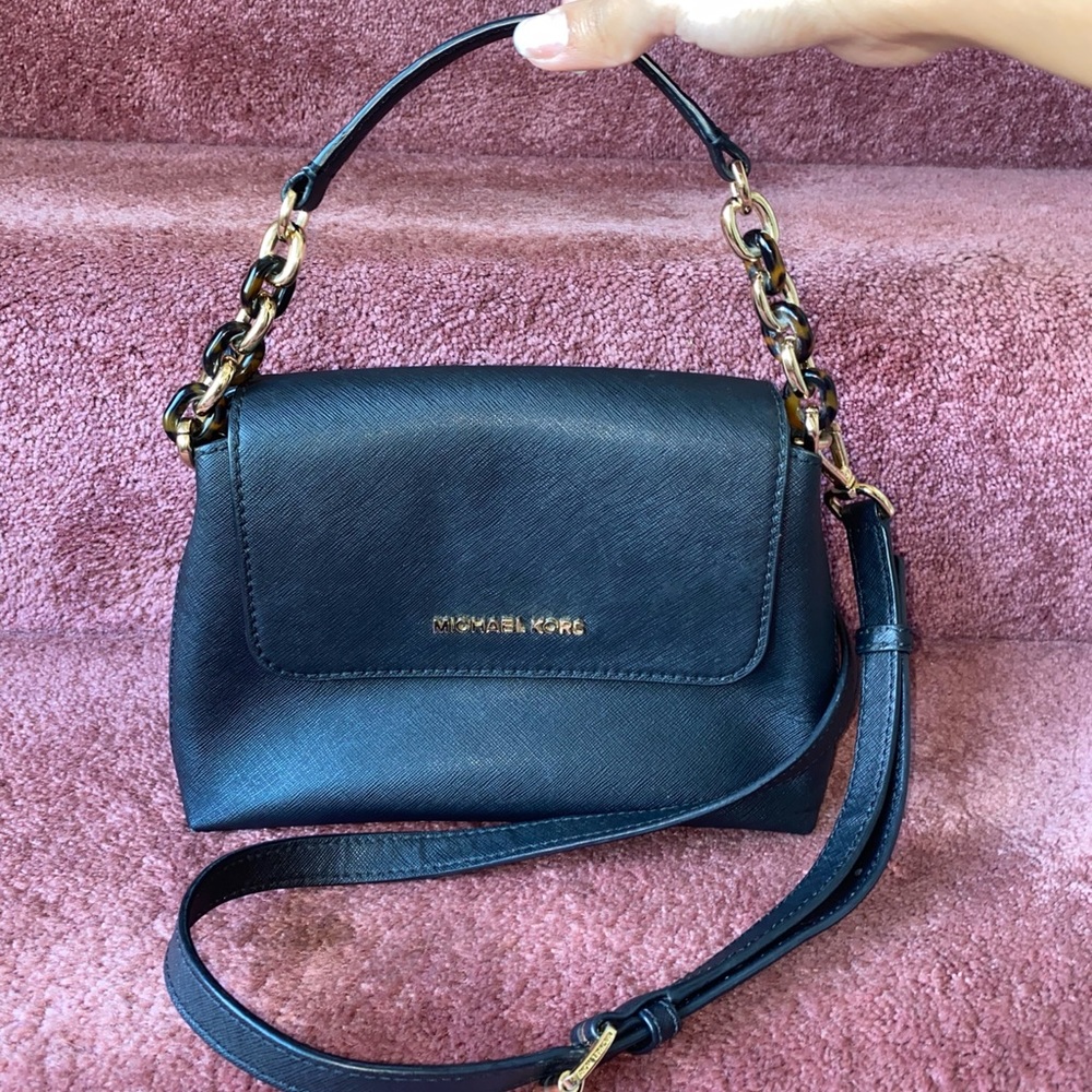 ❤️ SOLD ❤️ Michael Kors Crossbody Purse
